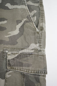 VINTAGE CAMO CARGO SHORTS W40