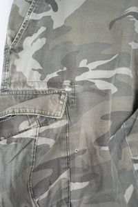 VINTAGE CAMO CARGO SHORTS W40
