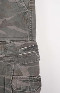 VINTAGE CAMO CARGO SHORTS W34
