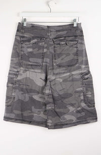 VINTAGE CAMO CARGO SHORTS W29