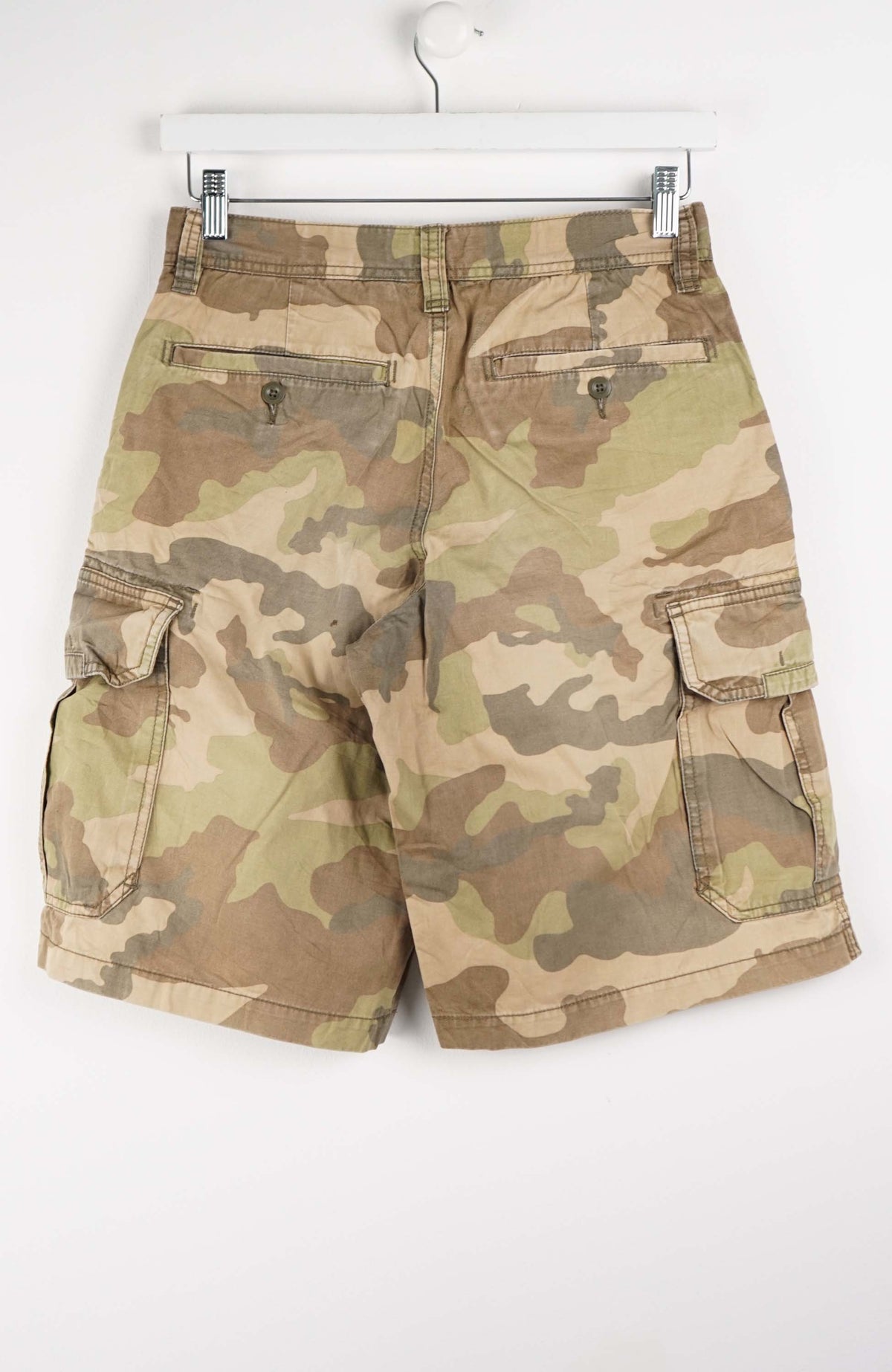 VINTAGE CAMO CARGO SHORTS W29