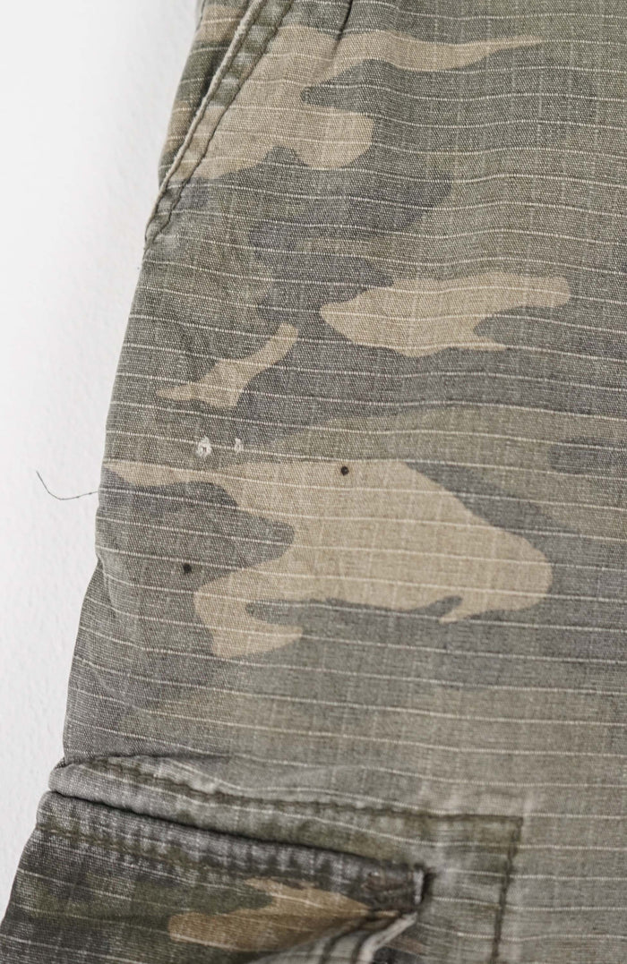 VINTAGE MOSSIMO CAMO CARGO SHORTS W30