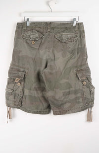 VINTAGE CAMO CARGO SHORTS W32