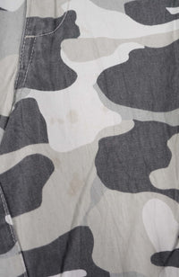 VINTAGE OCEAN PACIFIC CAMO CARGO SHORTS W34