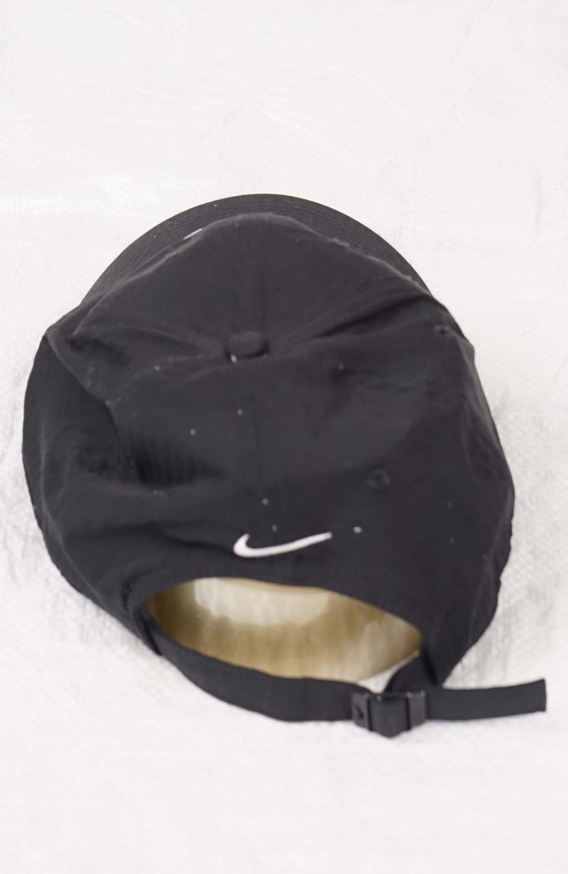 VINTAGE NIKE HAT