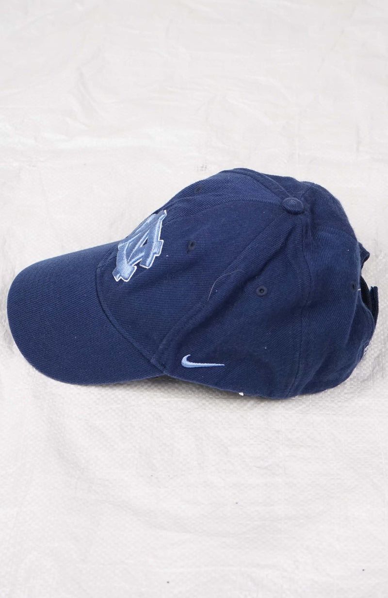 VINTAGE NIKE HAT