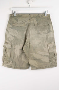 VINTAGE WRANGLER CAMO CARGO SHORTS W32