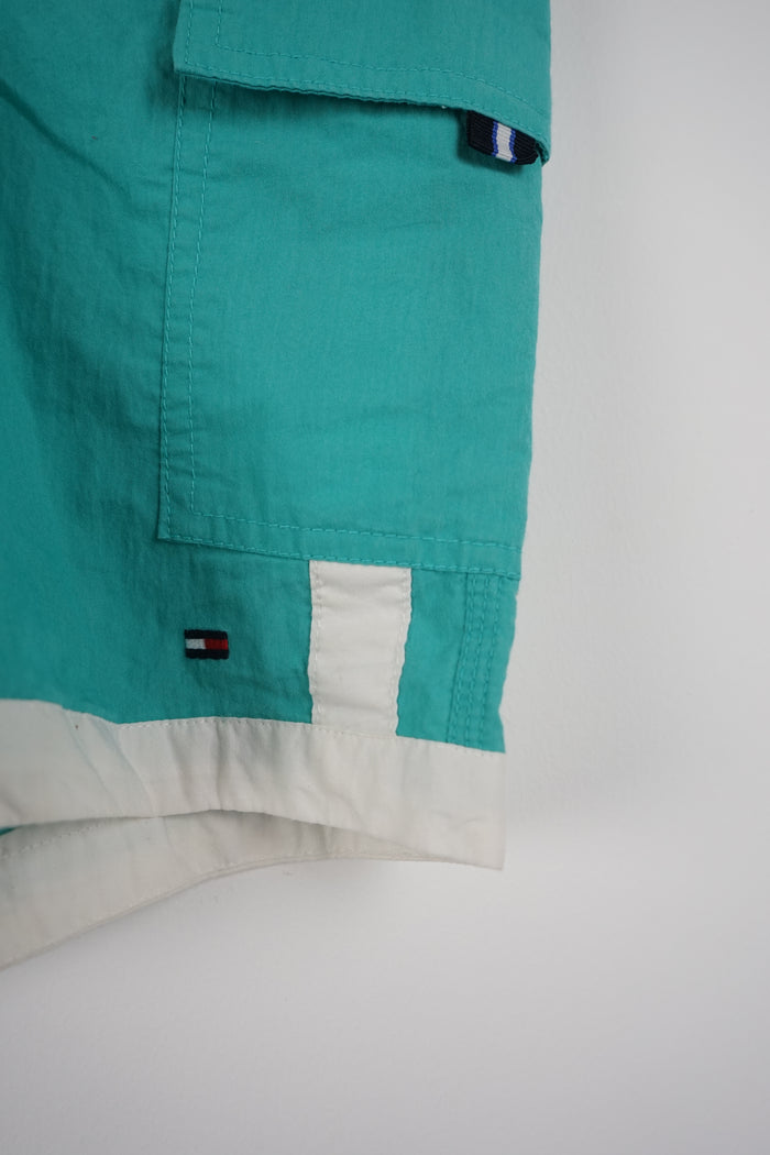 VINTAGE TOMMY HILFIGER BOARD SHORTS W40