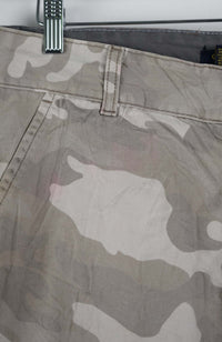 VINTAGE CAMO CARGO SHORTS W36