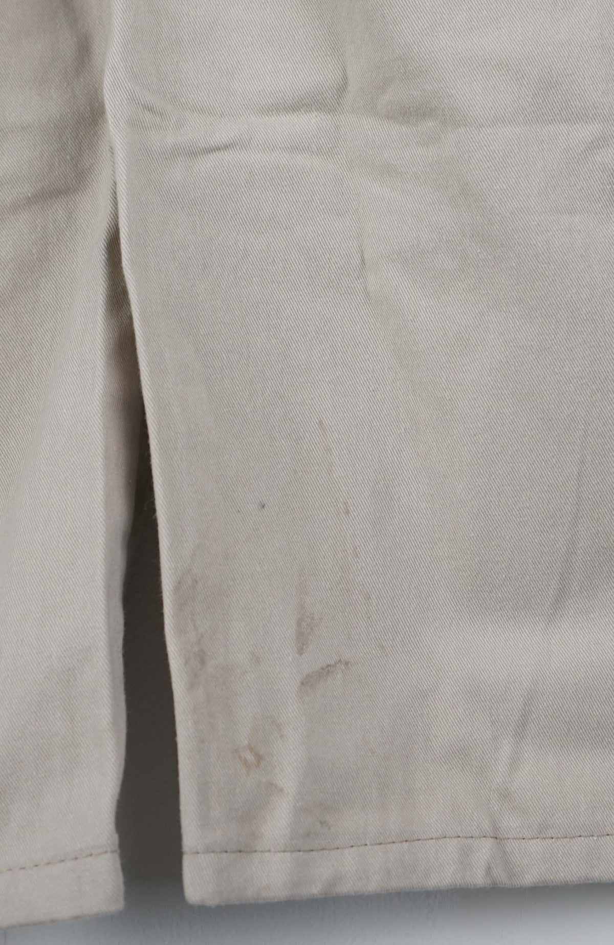 VINTAGE REWORK CARGO CAPRI SHORTS W32
