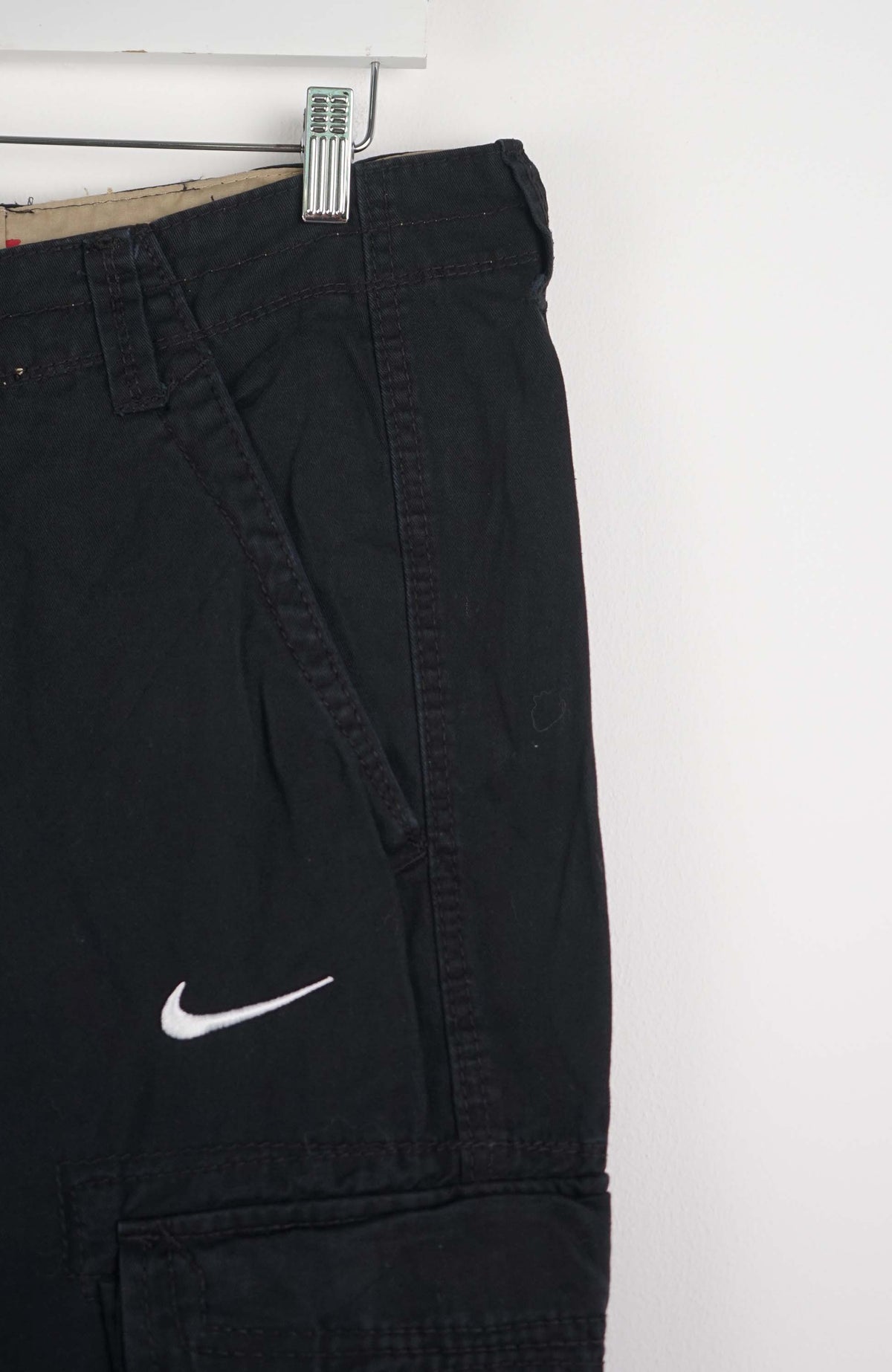 VINTAGE REWORK CARGO CAPRI SHORTS W34