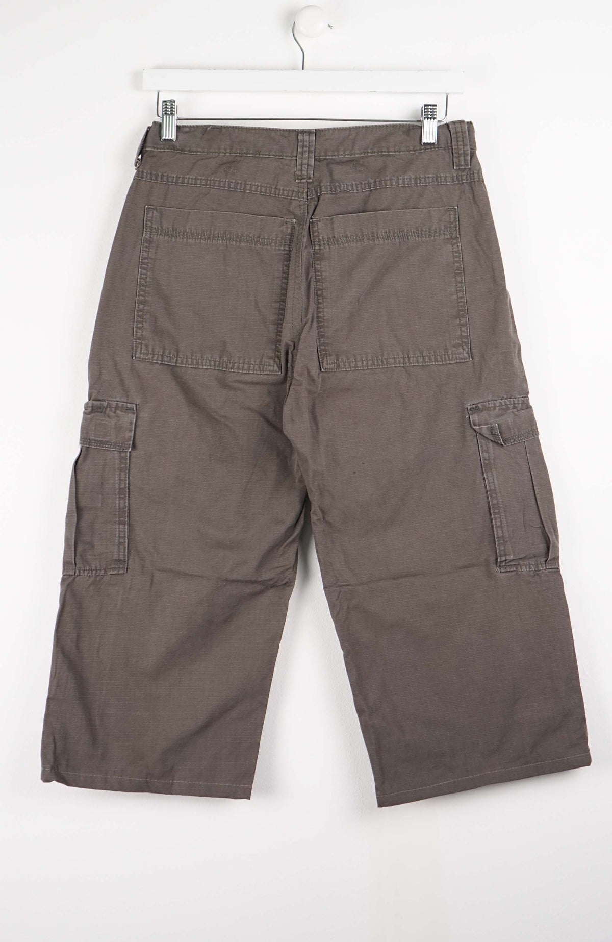 VINTAGE REWORK CARGO CAPRI SHORTS W30