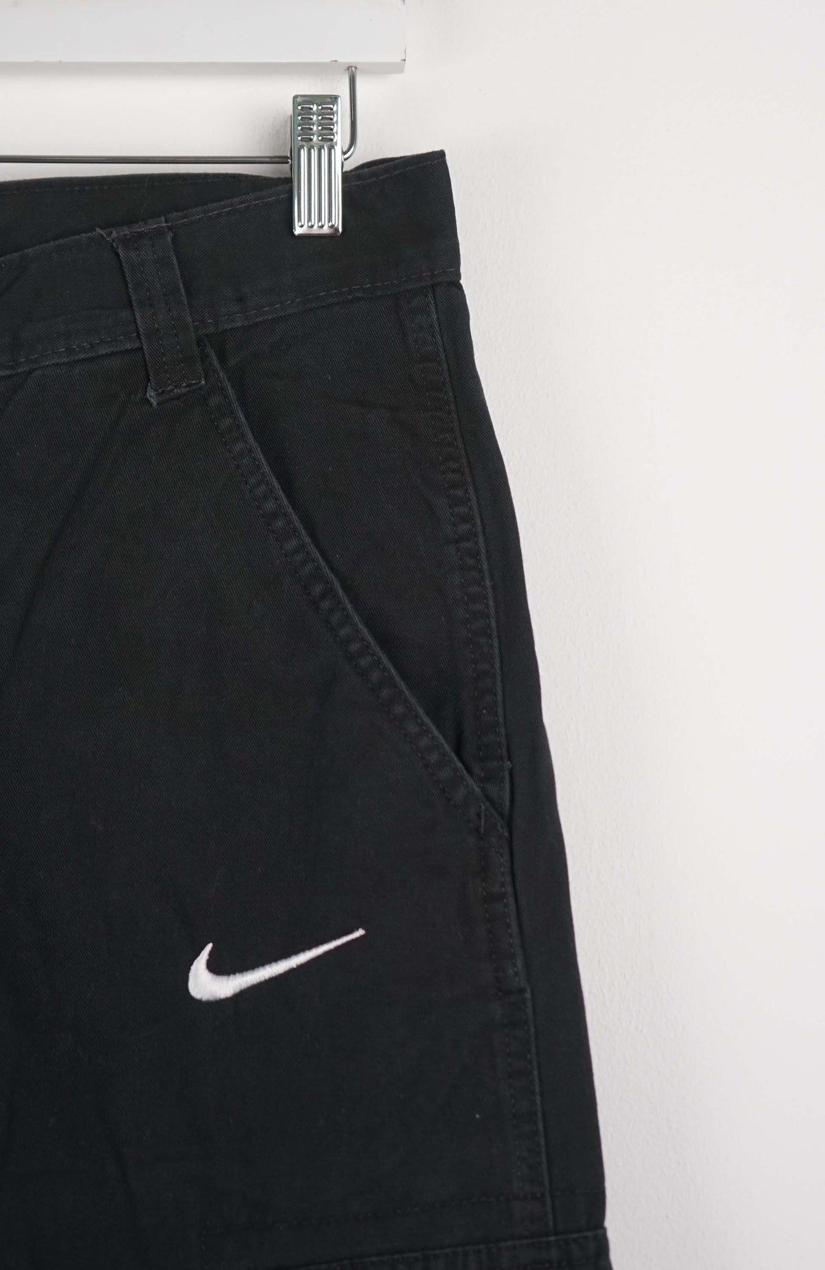 VINTAGE REWORK CARGO CAPRI SHORTS W32