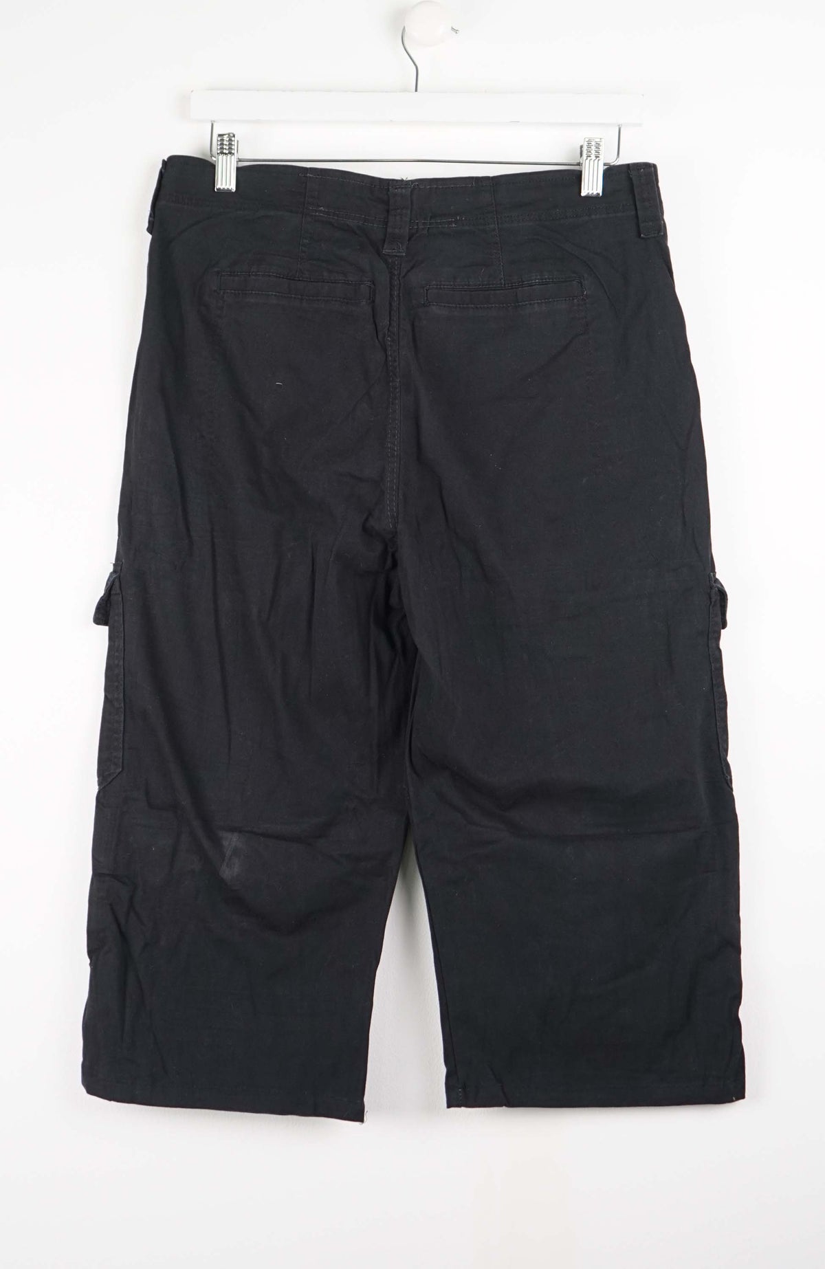 VINTAGE REWORK CARGO CAPRI SHORTS W34