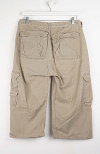 VINTAGE REWORK CARGO CAPRI SHORTS W34