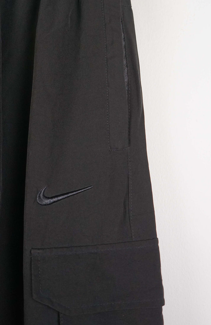 VINTAGE NIKE TRACK PANTS (XL)