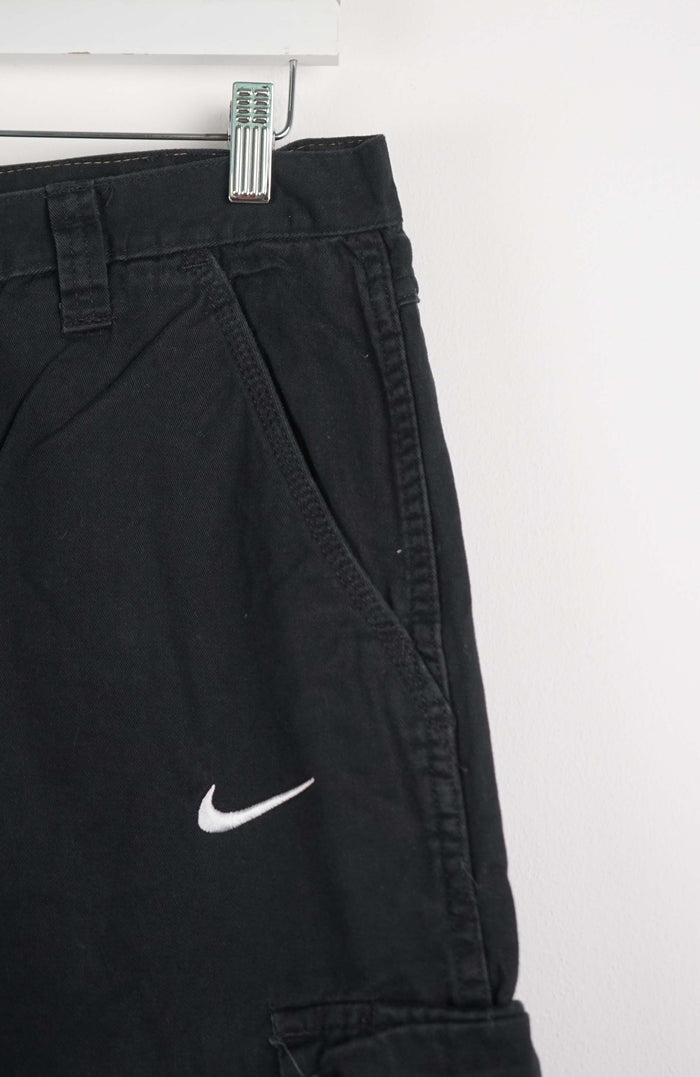 VINTAGE REWORK CARGO CAPRI SHORTS W32