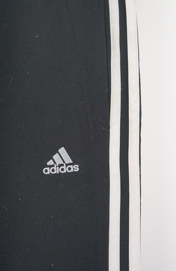 VINTAGE ADIDAS TRACK PANTS (L)