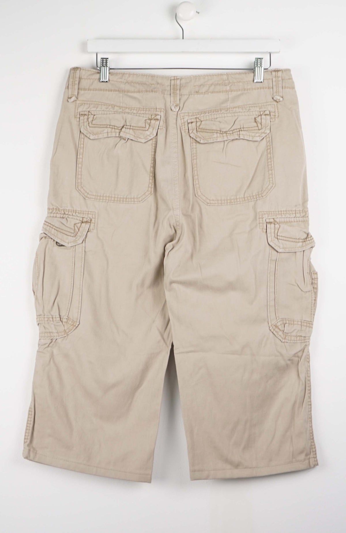 VINTAGE REWORK CARGO CAPRI SHORTS W34