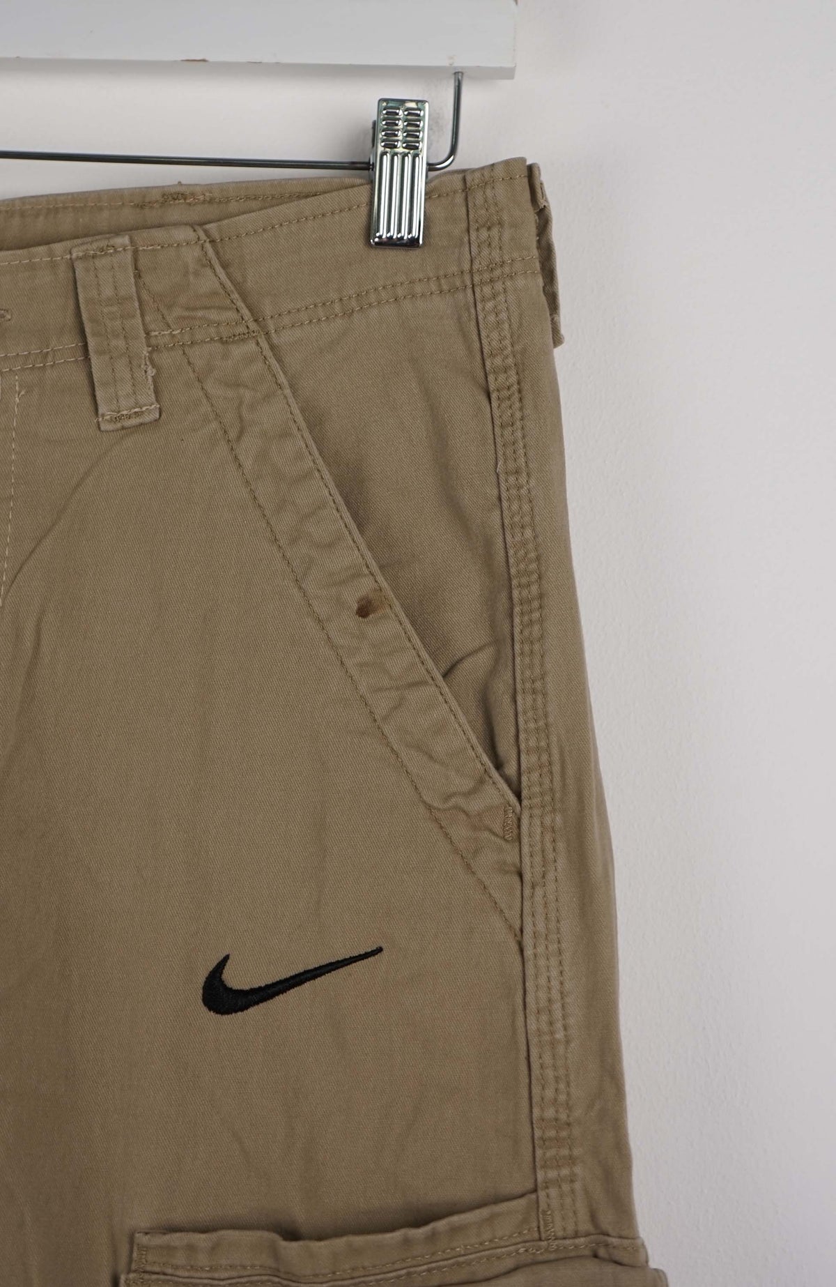 VINTAGE REWORK CARGO CAPRI SHORTS W30