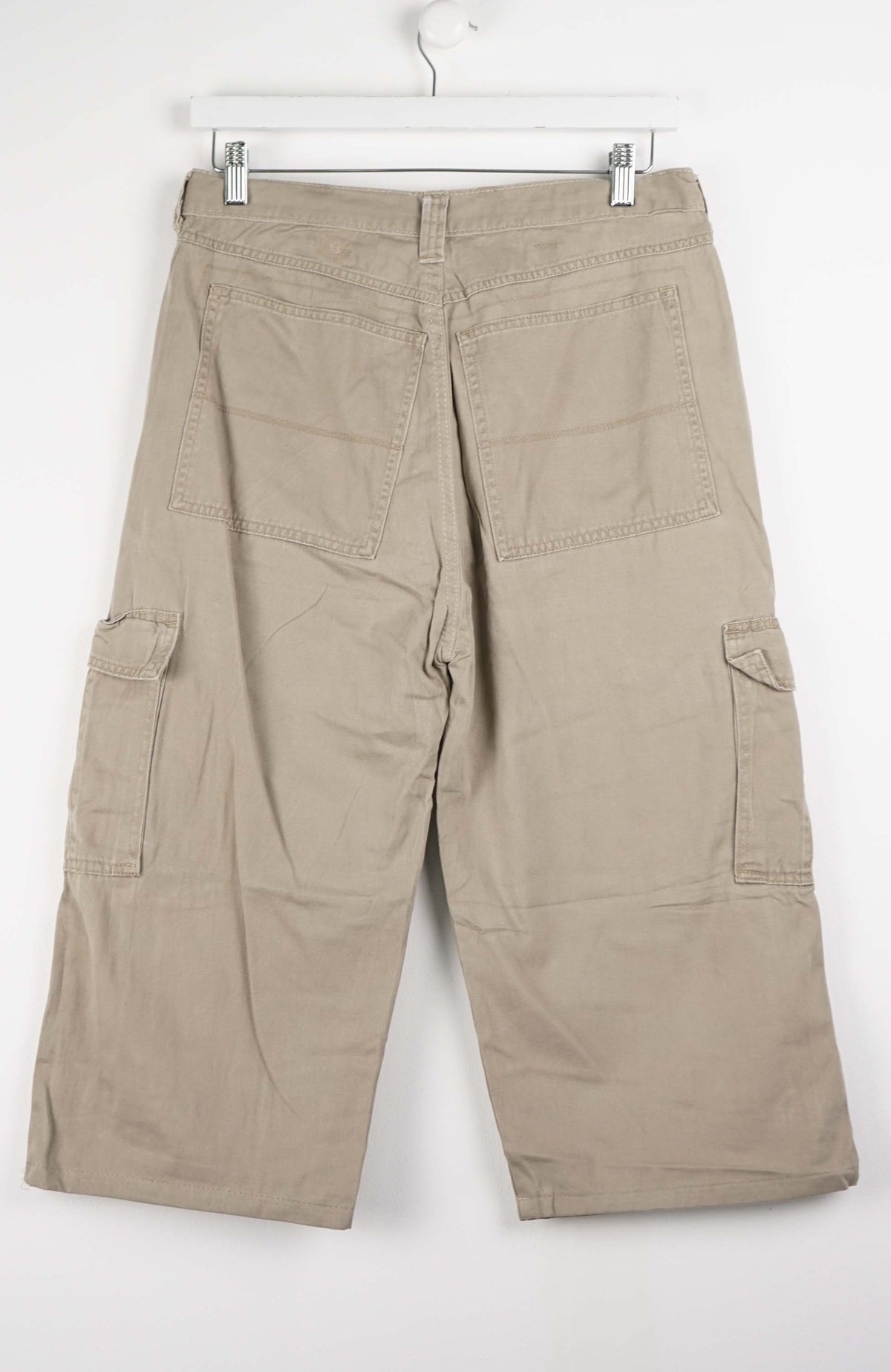 VINTAGE REWORK CARGO CAPRI SHORTS W32