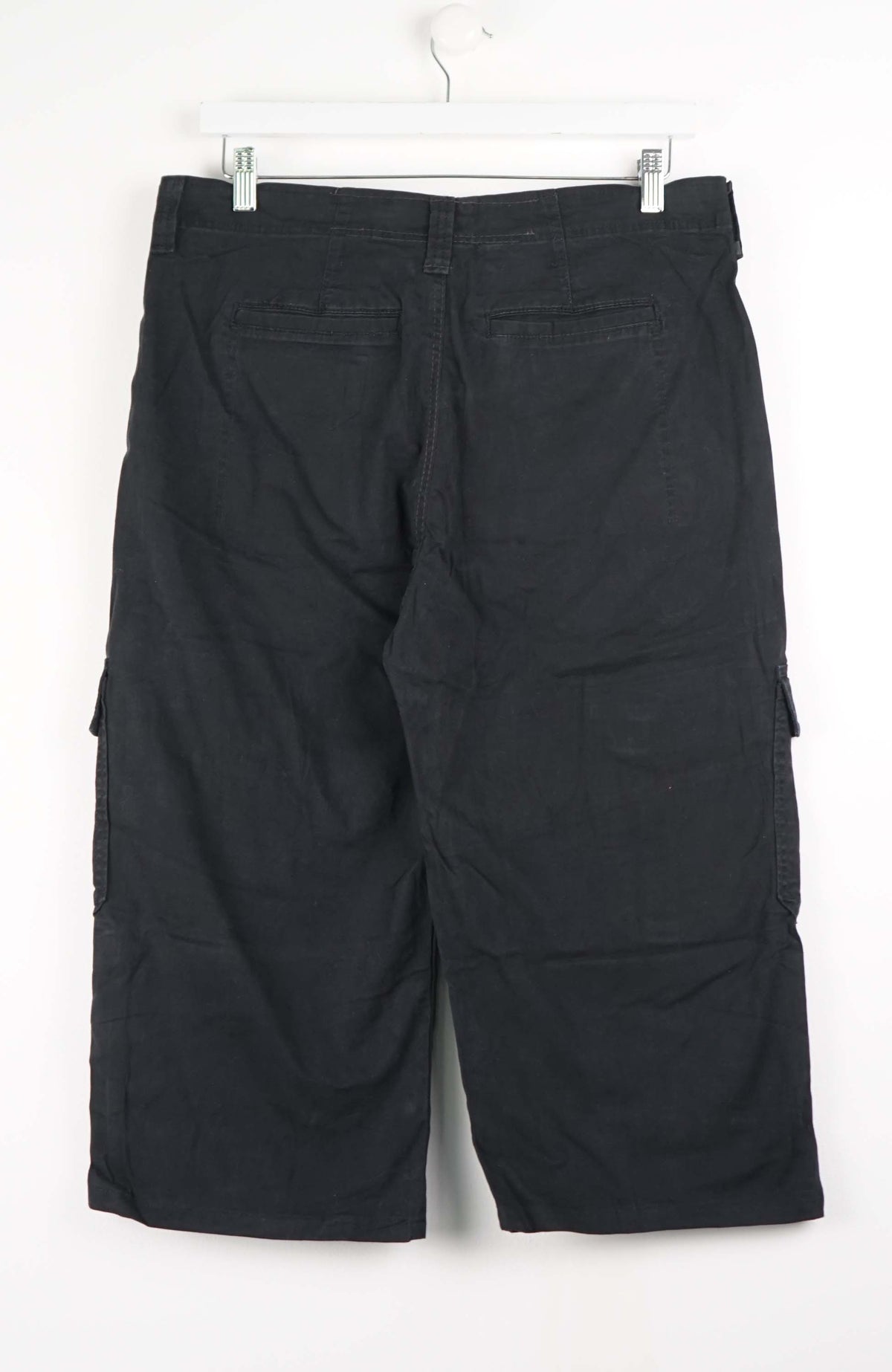 VINTAGE REWORK CARGO CAPRI SHORTS W34