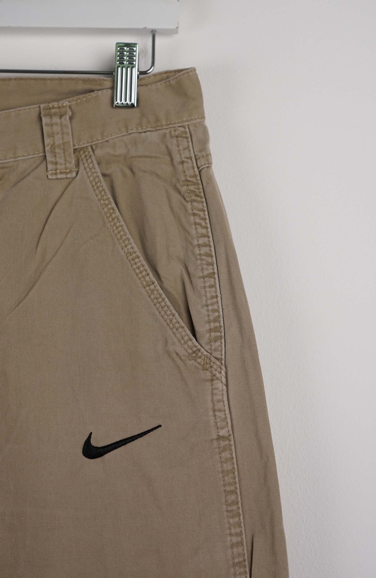 VINTAGE REWORK CARGO CAPRI SHORTS W33