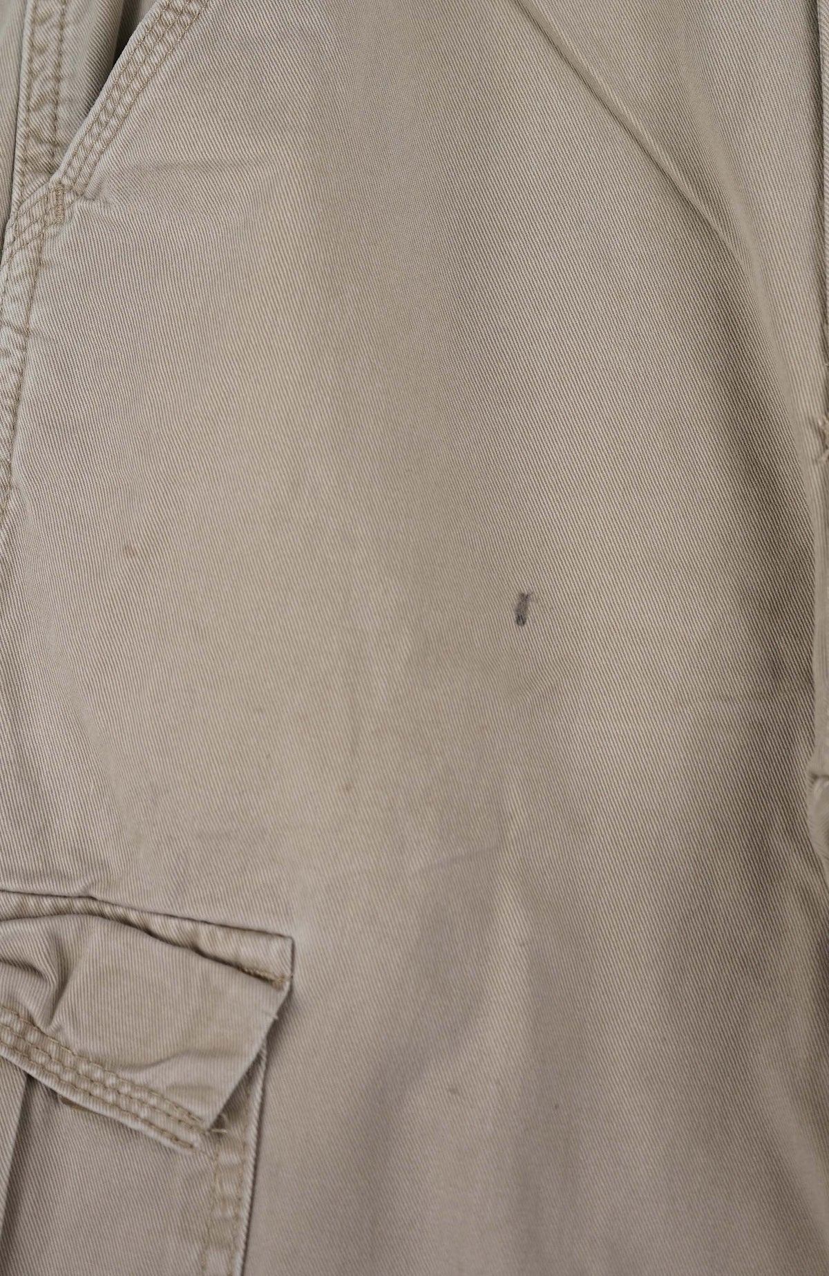 VINTAGE REWORK CARGO CAPRI SHORTS W33