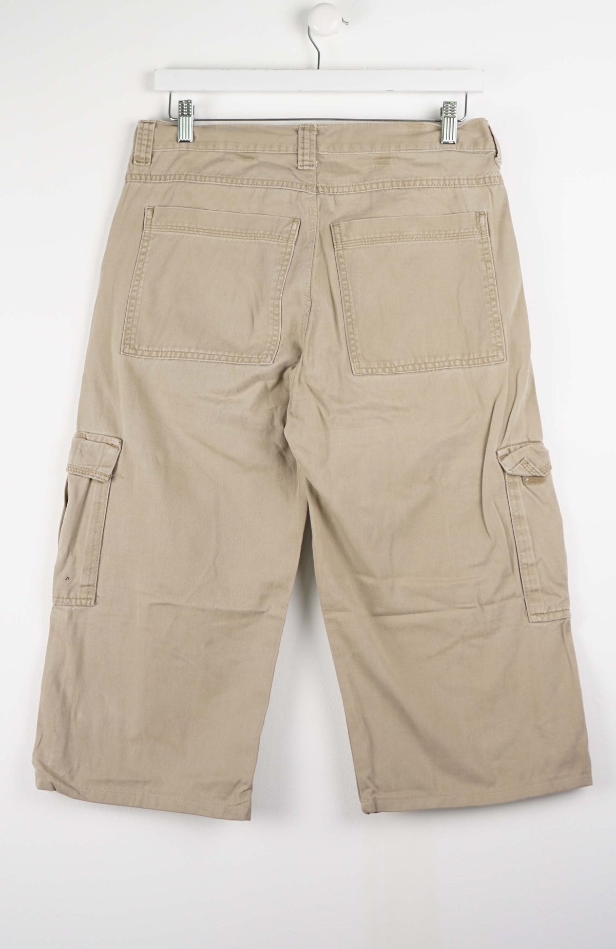 VINTAGE REWORK CARGO CAPRI SHORTS W33