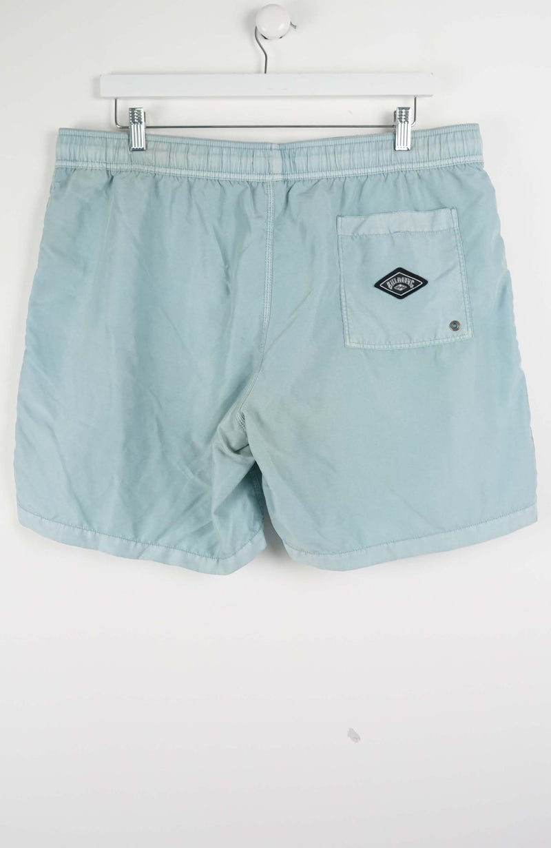 VINTAGE BILLABONG SHORTS W38
