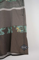 VINTAGE RIP CURL BOARD SHORTS W34