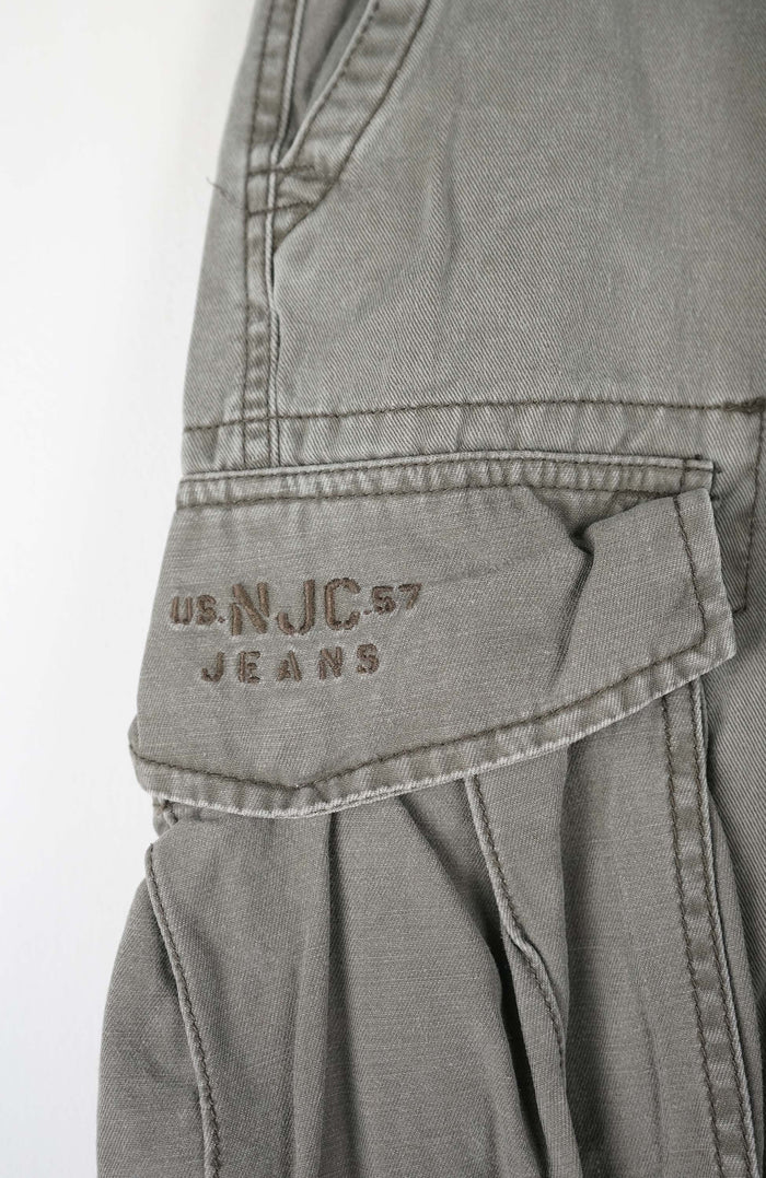 VINTAGE NAUTICA CARGO SHORTS W32