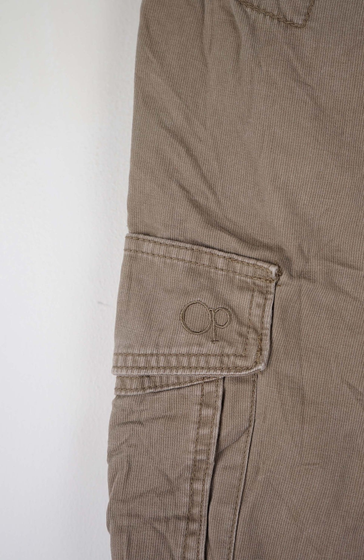 VINTAGE OCEAN PACIFIC CARGO SHORTS W30