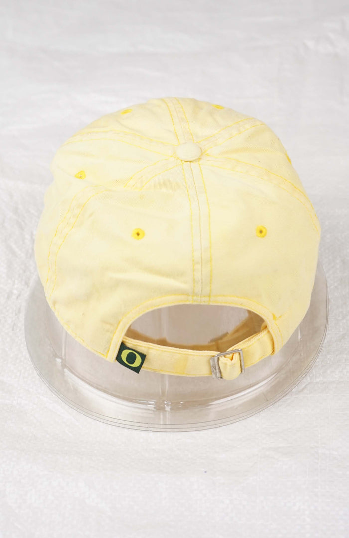 VINTAGE NIKE OREGON HAT