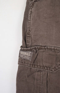 VINTAGE WRANGLER CARGO SHORTS W34