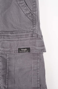 VINTAGE WRANGLER CARGO SHORTS W34