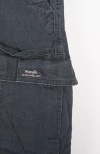 VINTAGE WRANGLER CARGO SHORTS W36