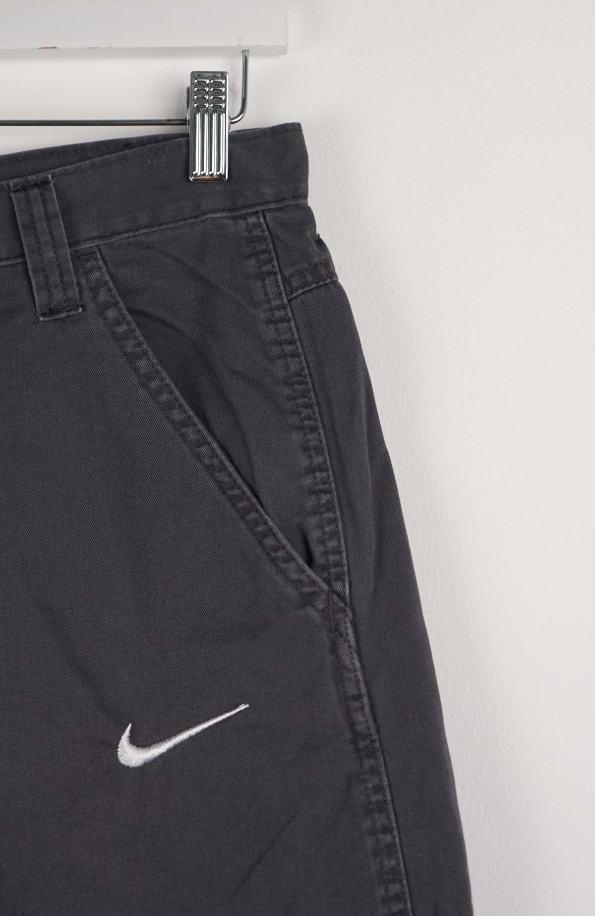 VINTAGE REWORK CARGO SHORTS W30