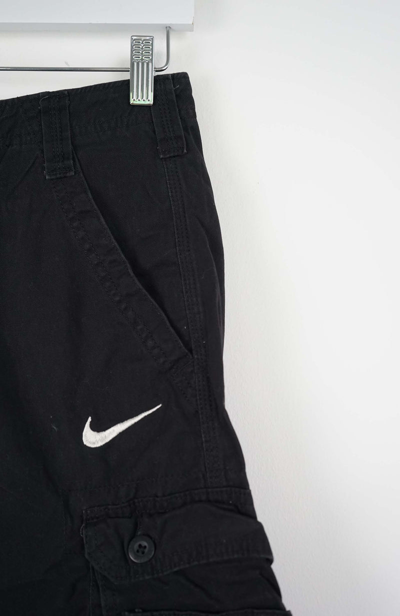 VINTAGE REWORK CARGO SHORTS W28
