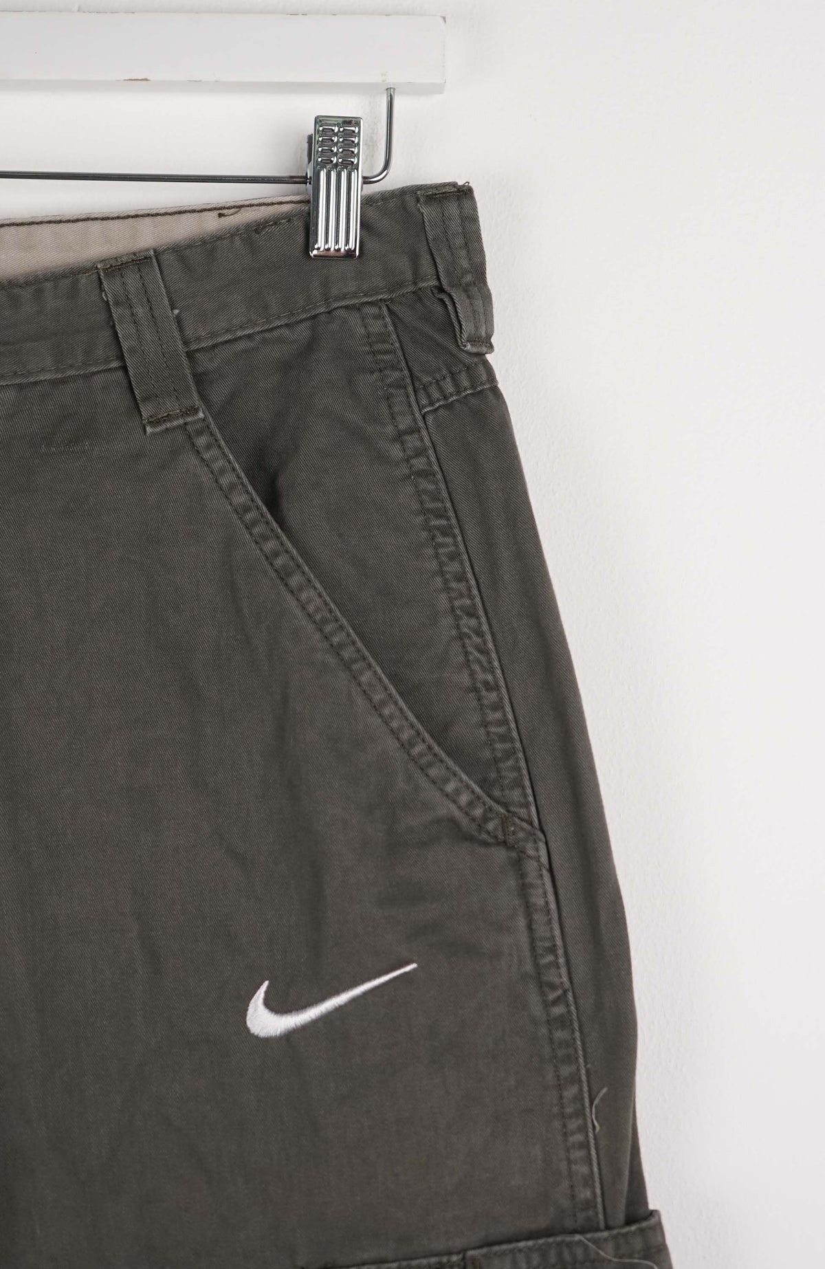VINTAGE REWORK CARGO SHORTS W31