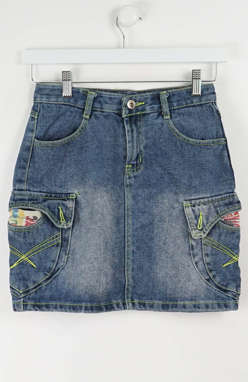 VINTAGE Y2K DENIM SKIRT (SIZE 8)