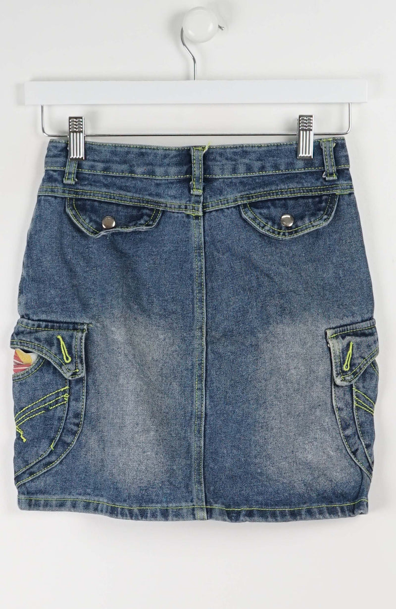 VINTAGE Y2K DENIM SKIRT (SIZE 8)