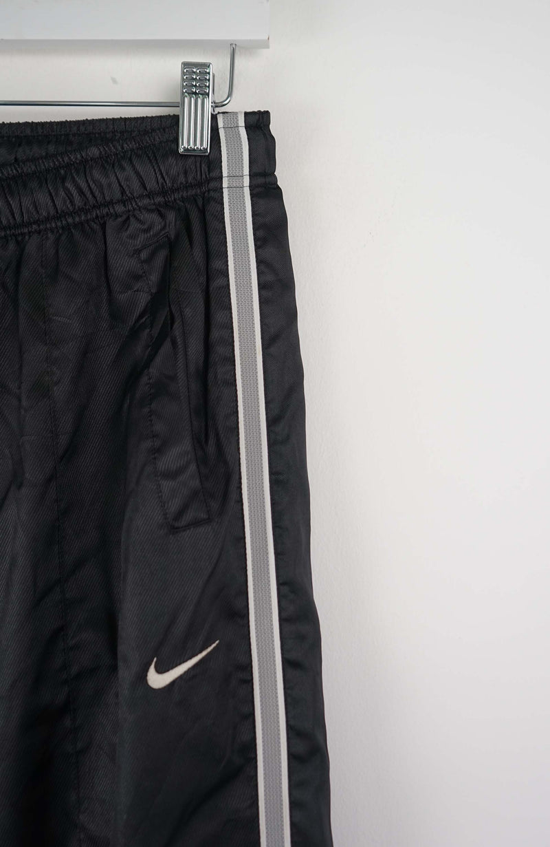 VINTAGE NIKE TRACK PANTS (M)