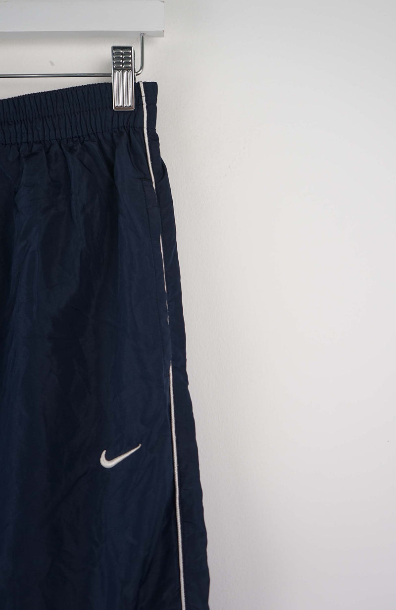 VINTAGE NIKE TRACK PANTS (S)