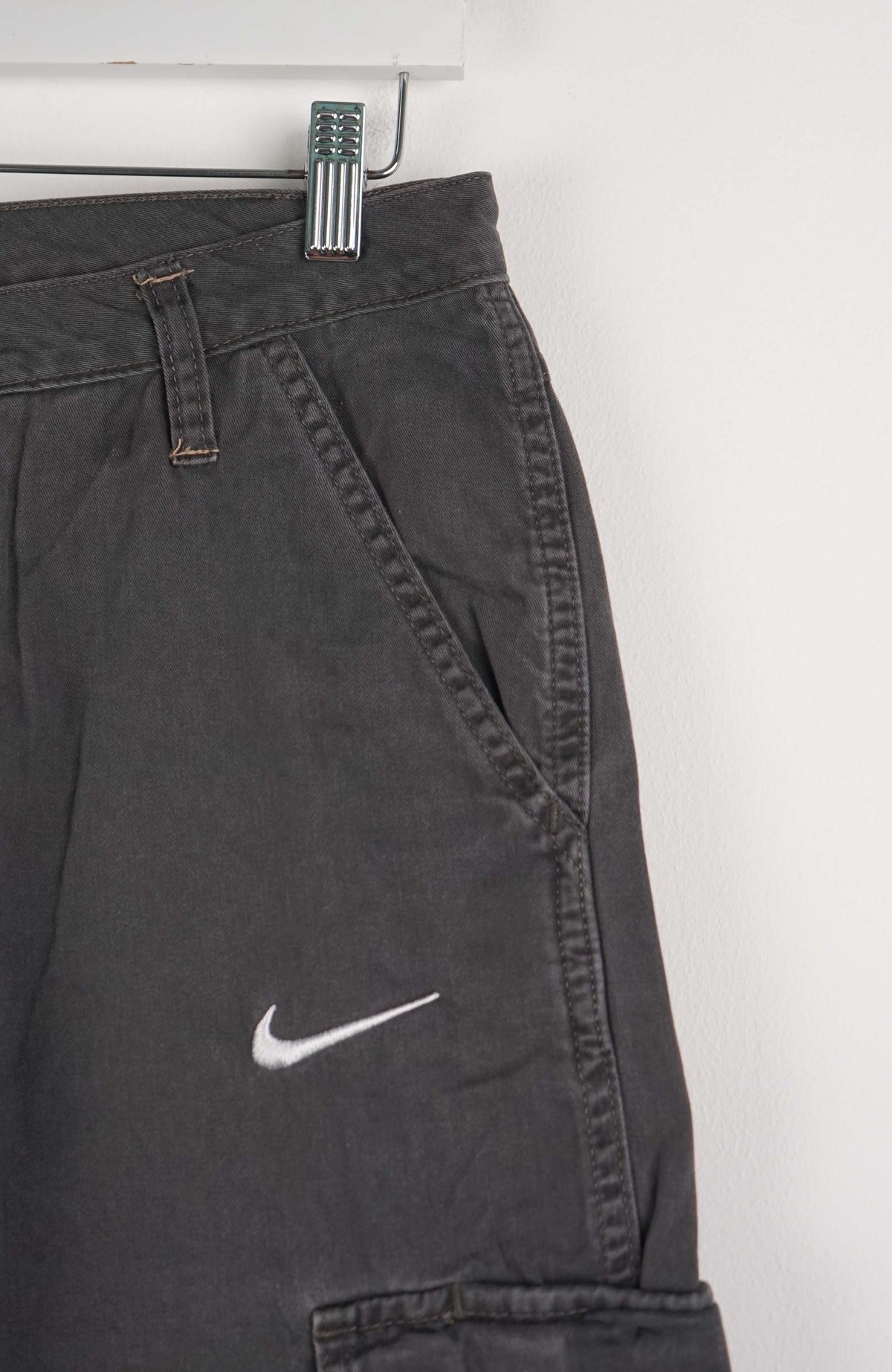 VINTAGE REWORK CARGO SHORTS W30