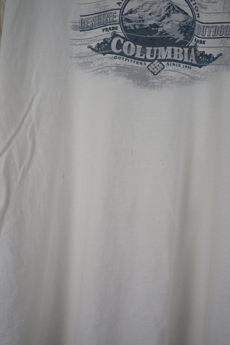 VINTAGE COLUMBIA OUTFITTERS  T-SHIRT (XXL)