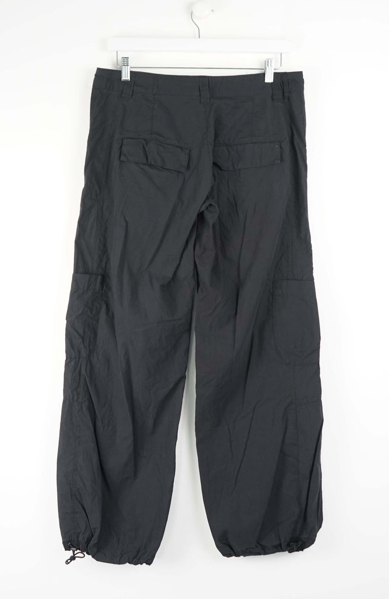 VINTAGE NIKE TRACK PANTS (L)