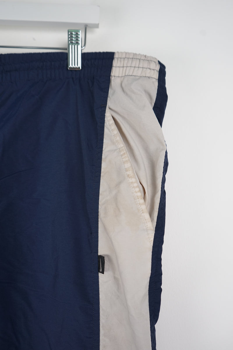 VINTAGE NIKE TRACK PANTS (XXXL)