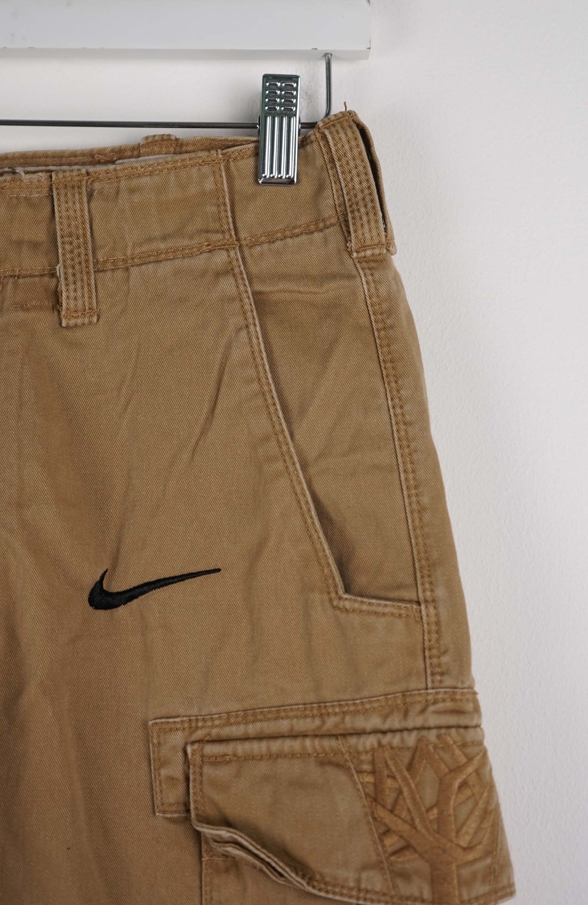 VINTAGE REWORK CARGO SHORTS W30
