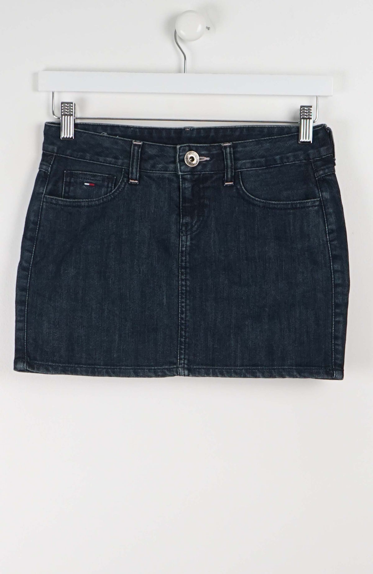 VINTAGE Y2K DENIM SKIRT (SIZE 8)